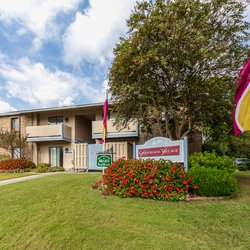 exterior view at Chasewood Village located in Huntsville AL